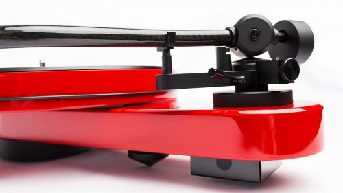 Pro-ject RPM 3 Carbon Red + 2M silver