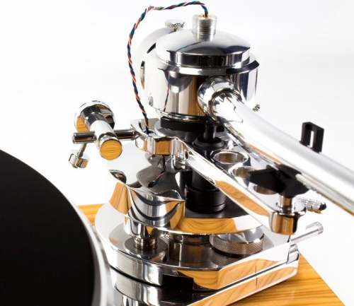 Pro-Ject Signature 10 Oliva