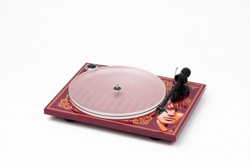 Pro-Ject Essential III + OM10 - Special Edition: George Harrison